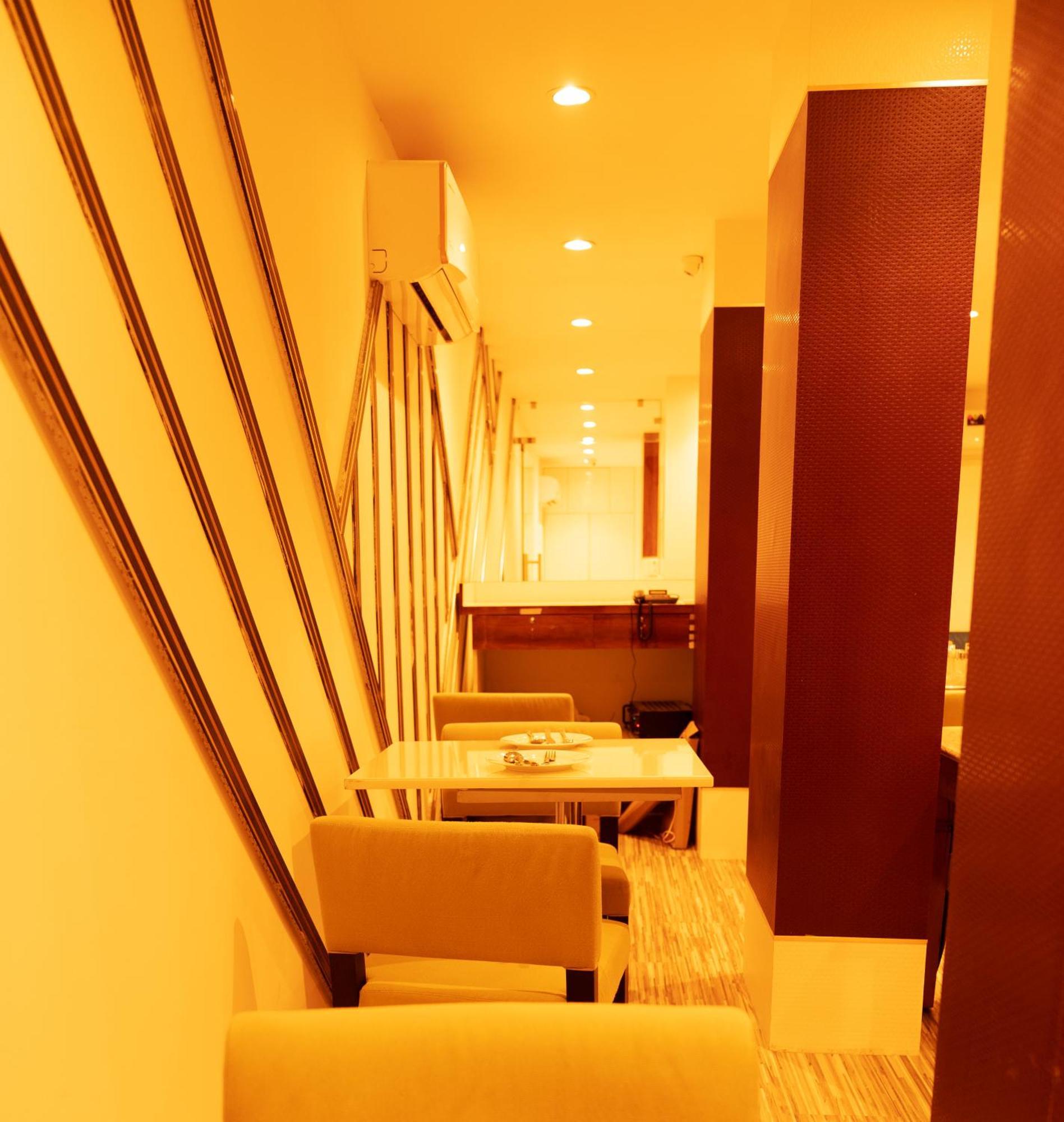 The Flamboyant Natraj Hotel Bharuch Kültér fotó